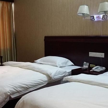 Kunming Liheng Hotel Bagian luar foto