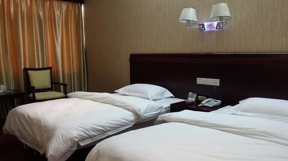 Kunming Liheng Hotel Bagian luar foto