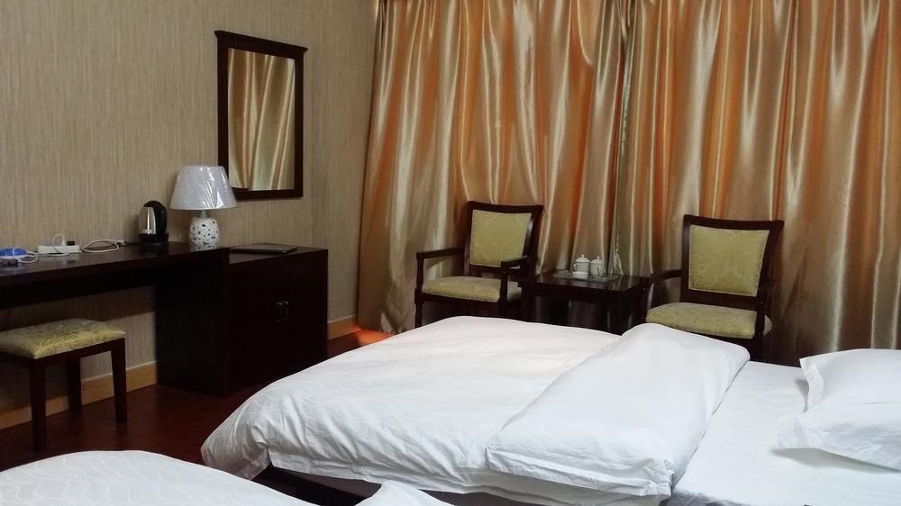 Kunming Liheng Hotel Bagian luar foto